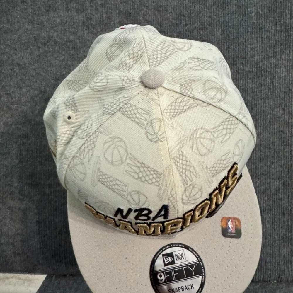 New Era 9FIFTY Boston Celtics NBA Champions 2023-24 Snapback Hat Cream Gold